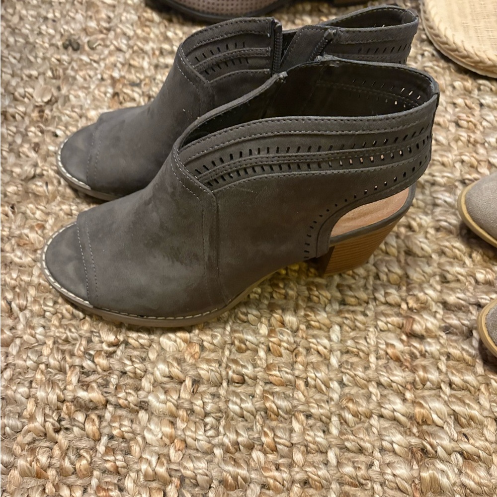 Shoe Bundle - image 4